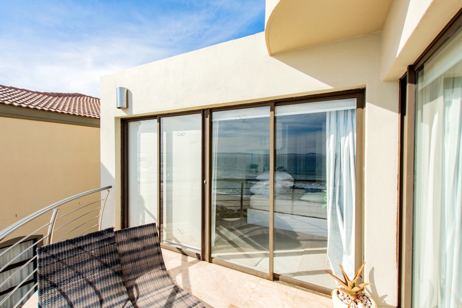 5 Bedroom Property for Sale in Calypso Beach Western Cape